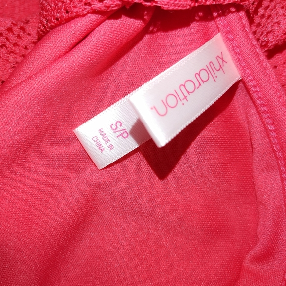 Xhilaration lace peekaboo back mindi dress S/P - Picture 2 of 6